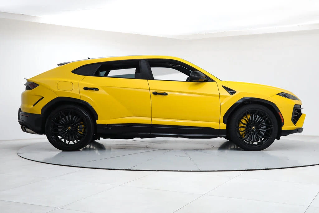 2025 Lamborghini Urus SE - Image 6 of 31