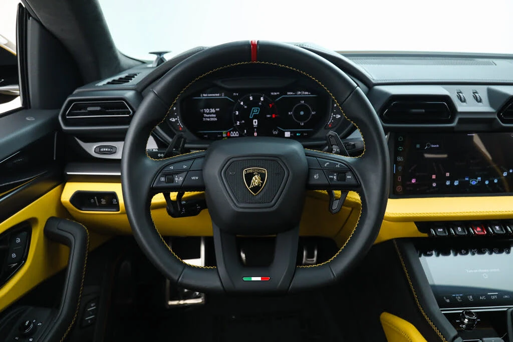 2025 Lamborghini Urus SE - Image 27 of 31