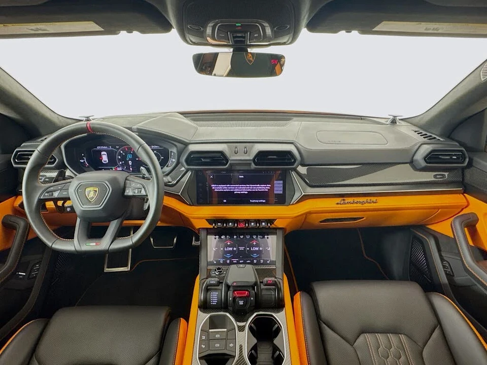 2025 Lamborghini Urus SE - Image 22 of 30