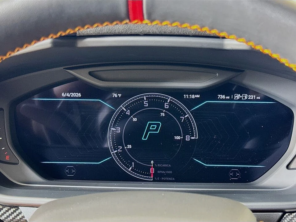 2025 Lamborghini Urus SE - Image 12 of 30
