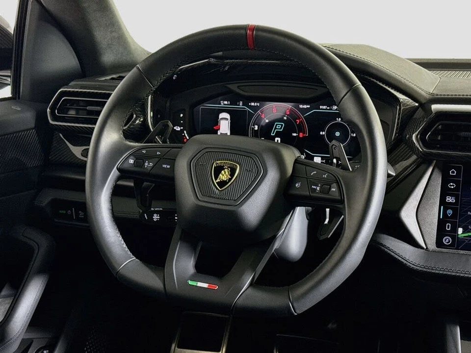 2025 Lamborghini Urus SE - Image 9 of 28