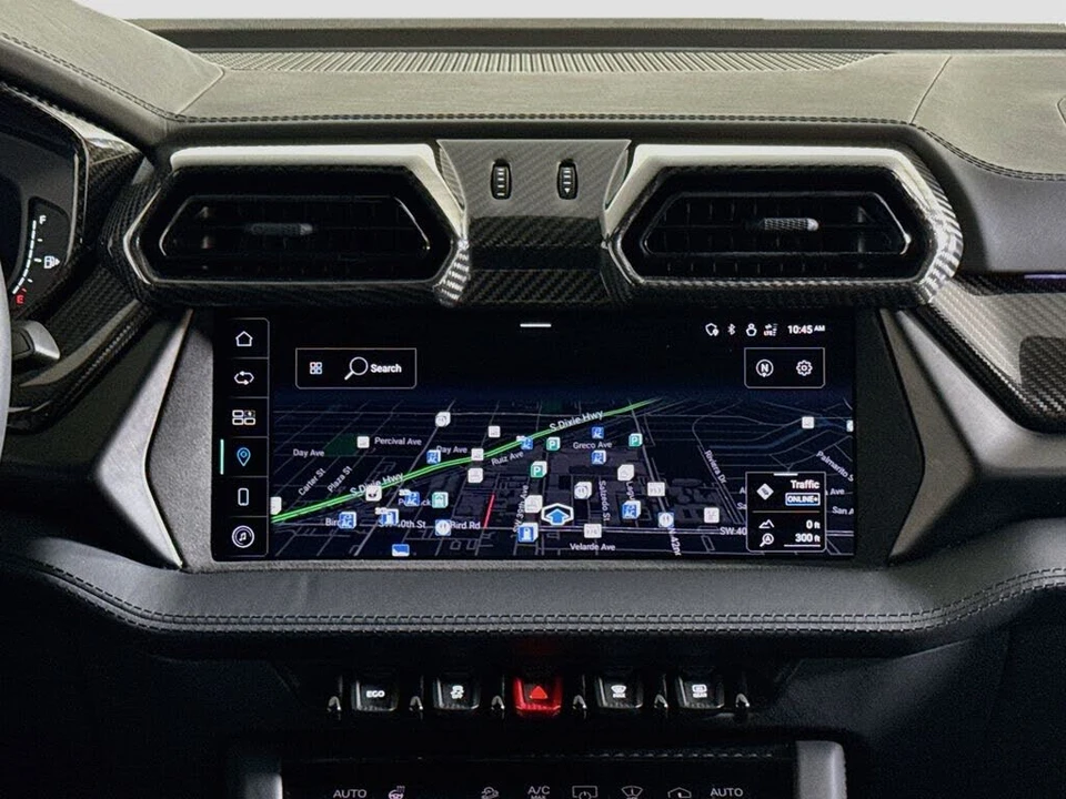 2025 Lamborghini Urus SE - Image 13 of 28