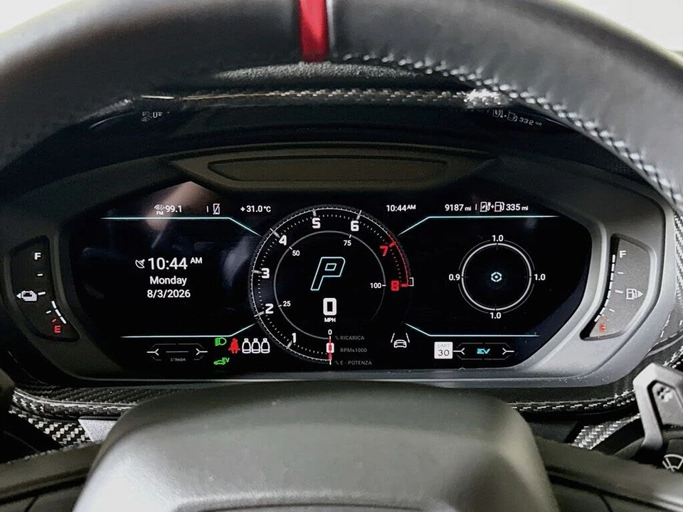 2025 Lamborghini Urus SE - Image 11 of 28