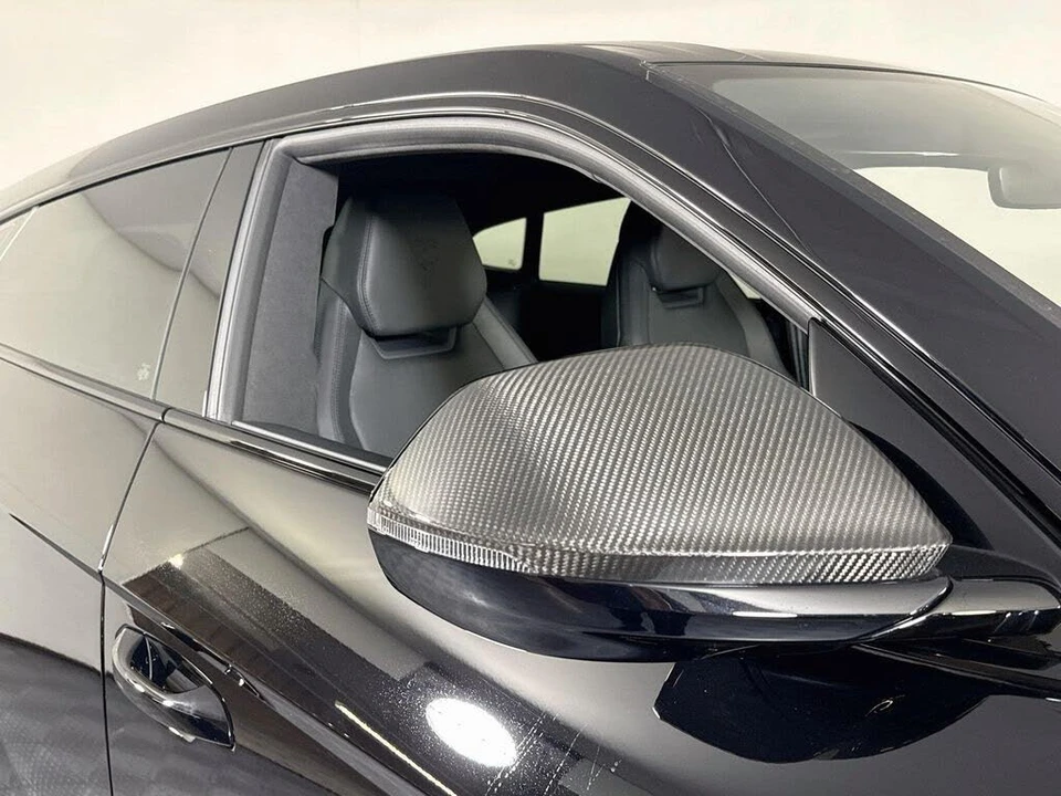 2025 Lamborghini Urus SE - Image 19 of 28