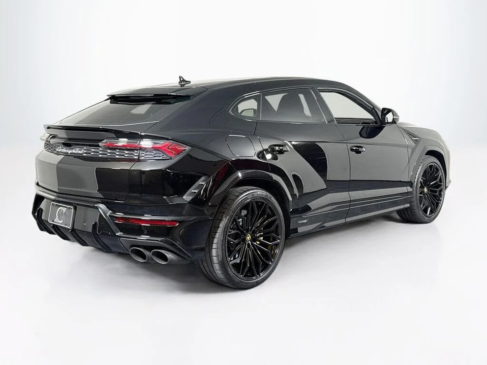 2025 Lamborghini Urus SE - Image 5 of 28