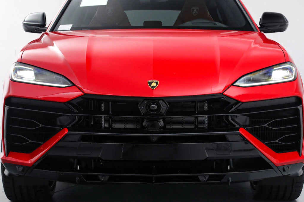 2025 Lamborghini Urus SE - Image 9 of 31