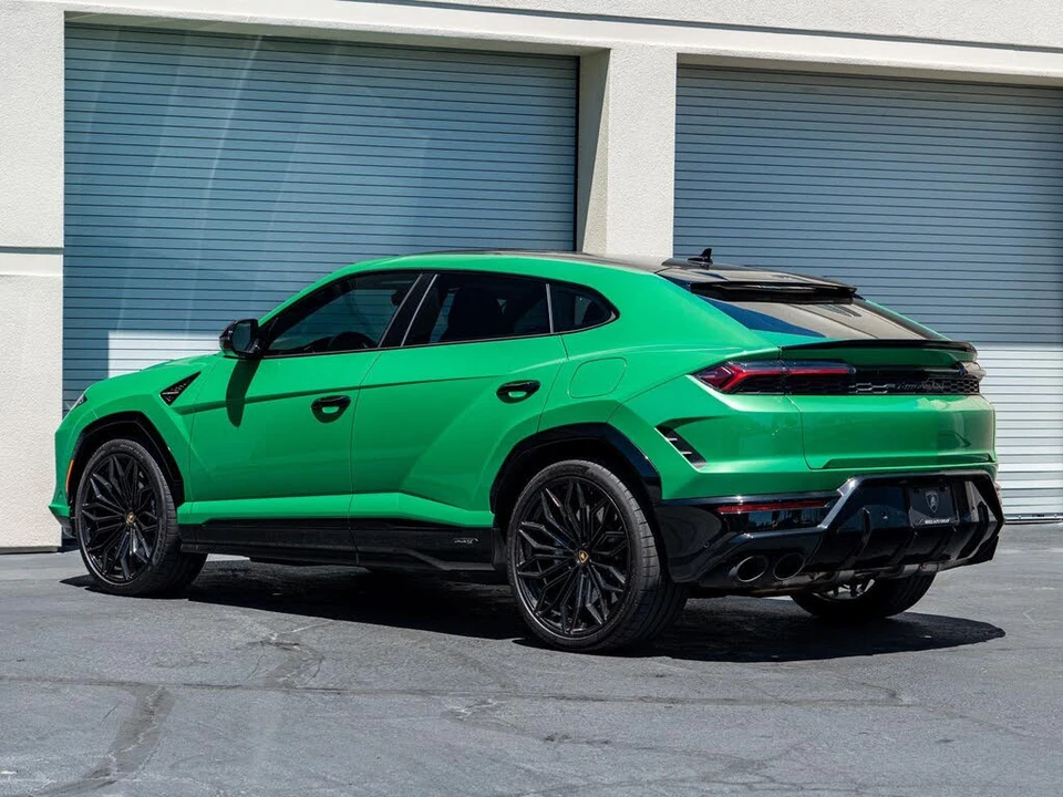 2025 Lamborghini Urus SE - Image 5 of 31