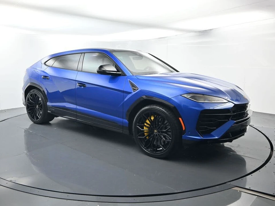 2025 Lamborghini Urus SE - Image 17 of 31