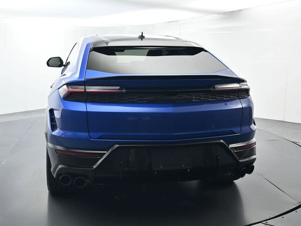 2025 Lamborghini Urus SE - Image 13 of 31