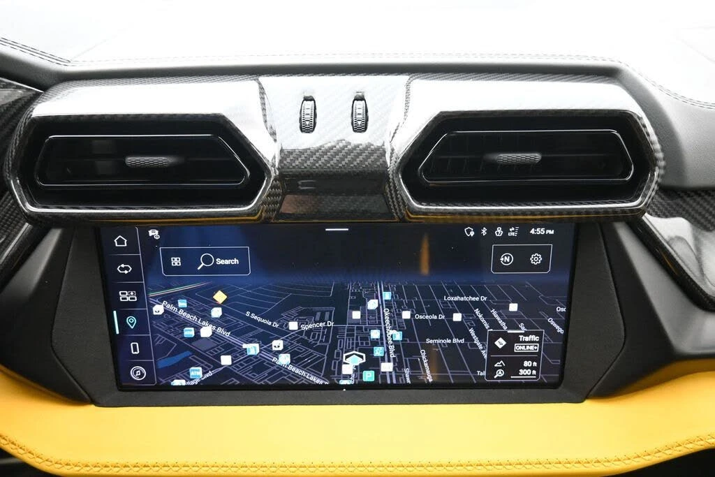 2025 Lamborghini Urus SE - Image 19 of 31