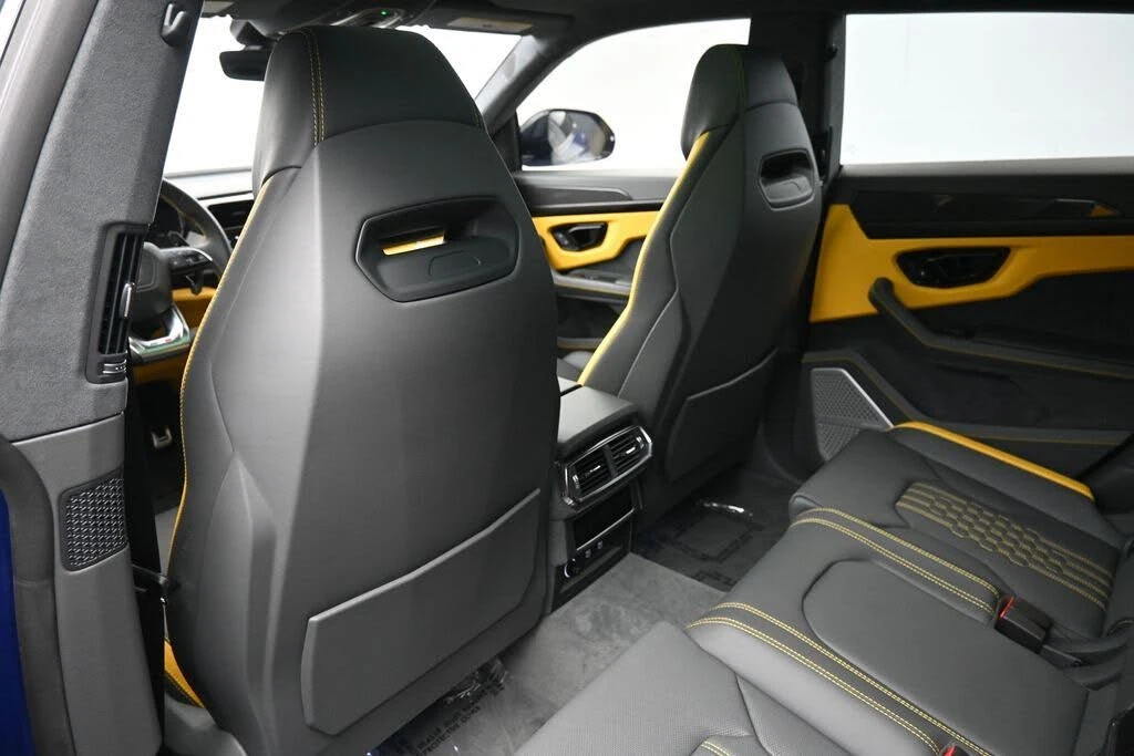 2025 Lamborghini Urus SE - Image 8 of 31