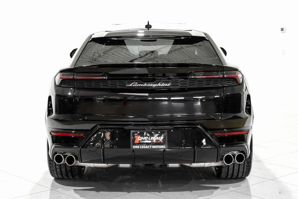 2025 Lamborghini Urus SE - Image 10 of 31