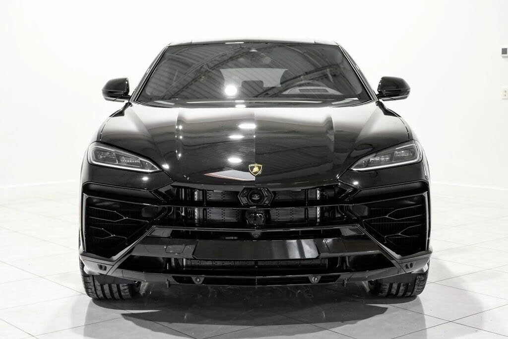 2025 Lamborghini Urus SE - Image 2 of 31