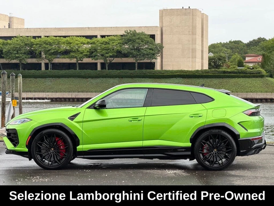 2025 Lamborghini Urus SE - Image 2 of 31