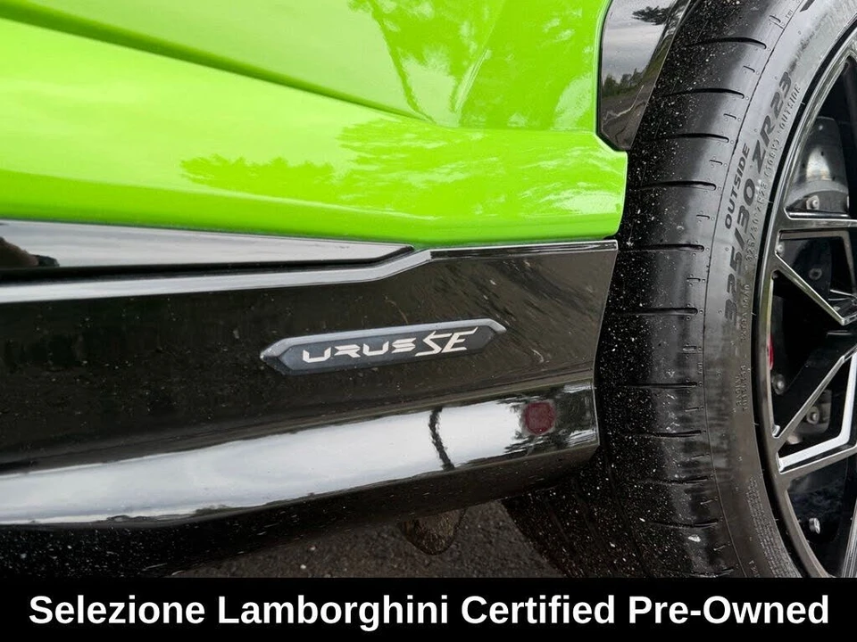2025 Lamborghini Urus SE - Image 12 of 31