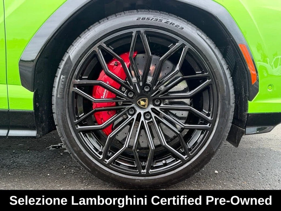 2025 Lamborghini Urus SE - Image 19 of 31