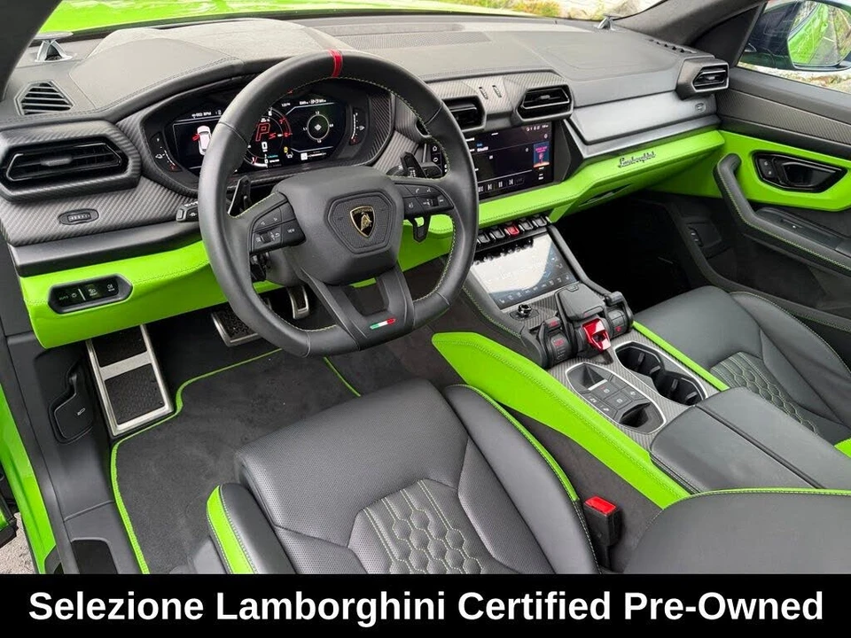 2025 Lamborghini Urus SE - Image 25 of 31