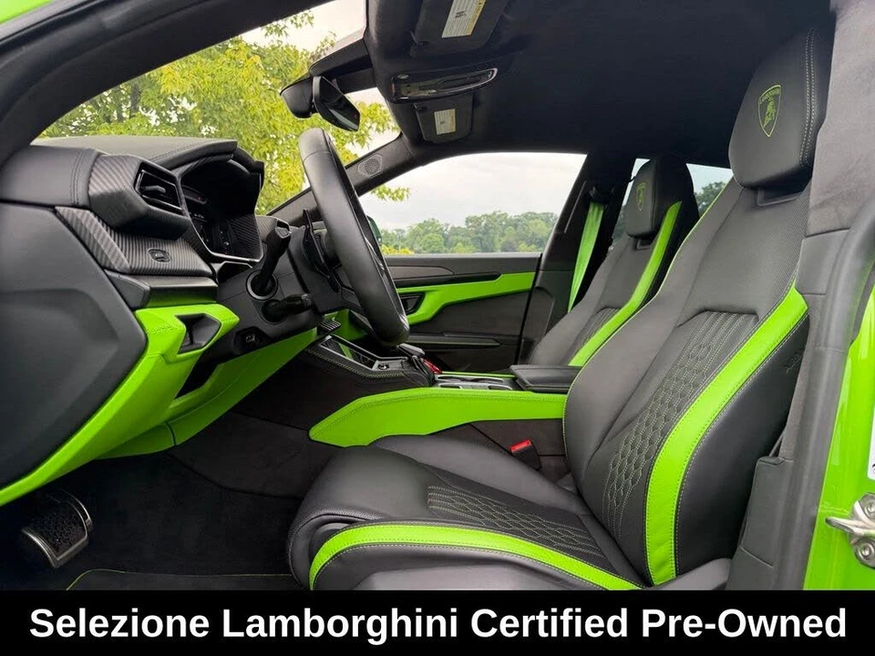 2025 Lamborghini Urus SE - Image 24 of 31