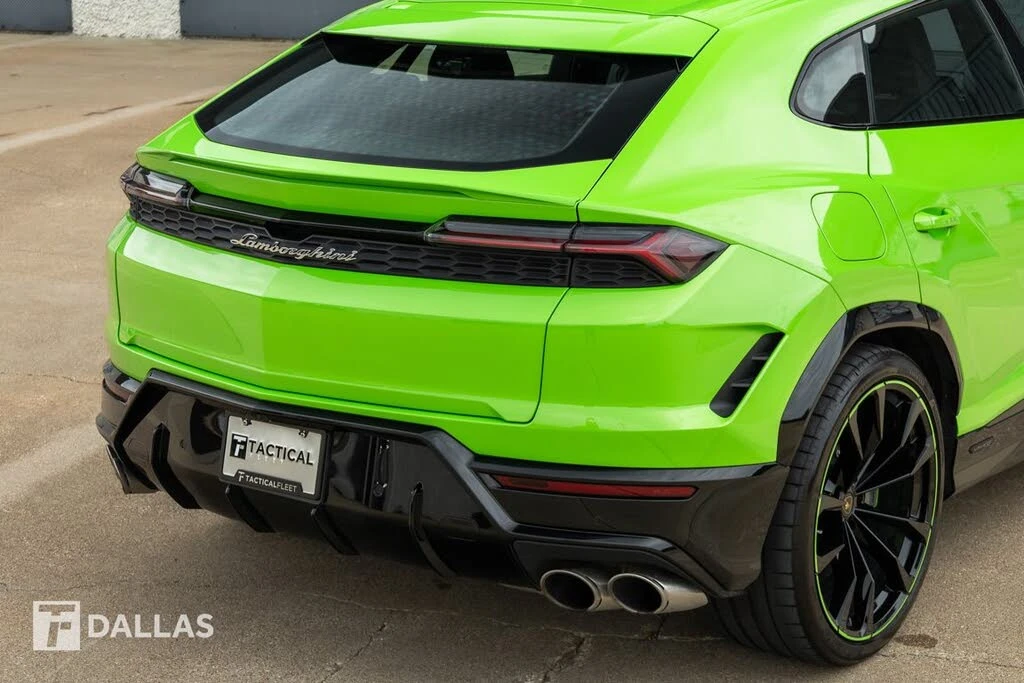 2025 Lamborghini Urus SE - Image 16 of 31