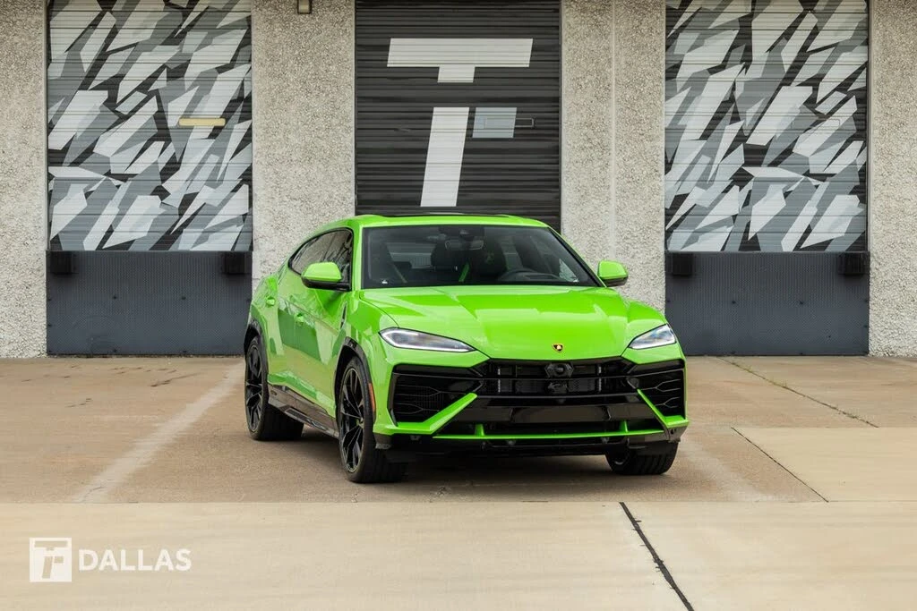 2025 Lamborghini Urus SE - Image 2 of 31