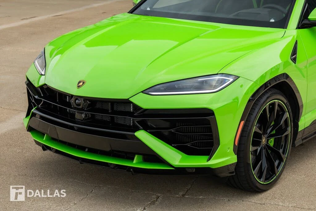 2025 Lamborghini Urus SE - Image 7 of 31