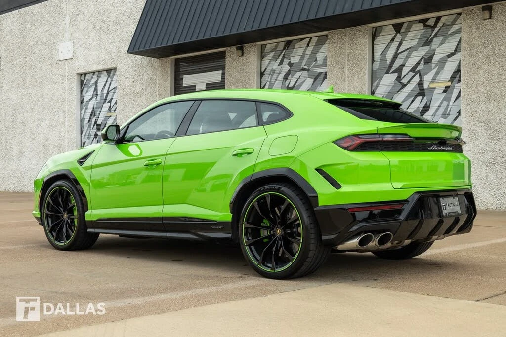 2025 Lamborghini Urus SE - Image 10 of 31
