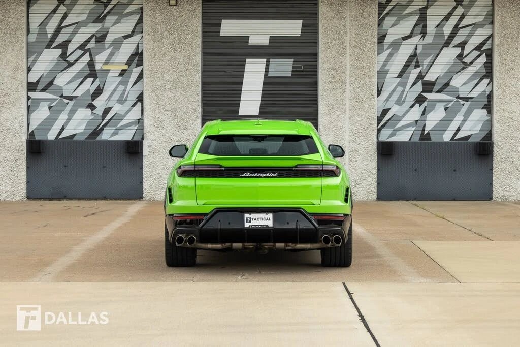 2025 Lamborghini Urus SE - Image 13 of 31