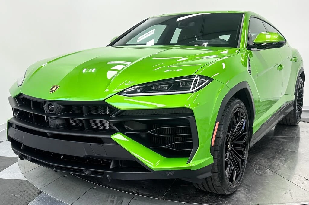 2025 Lamborghini Urus SE - Image 5 of 31