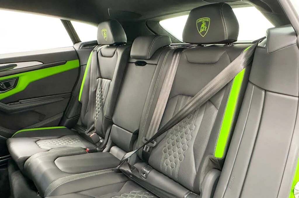 2025 Lamborghini Urus SE - Image 14 of 31