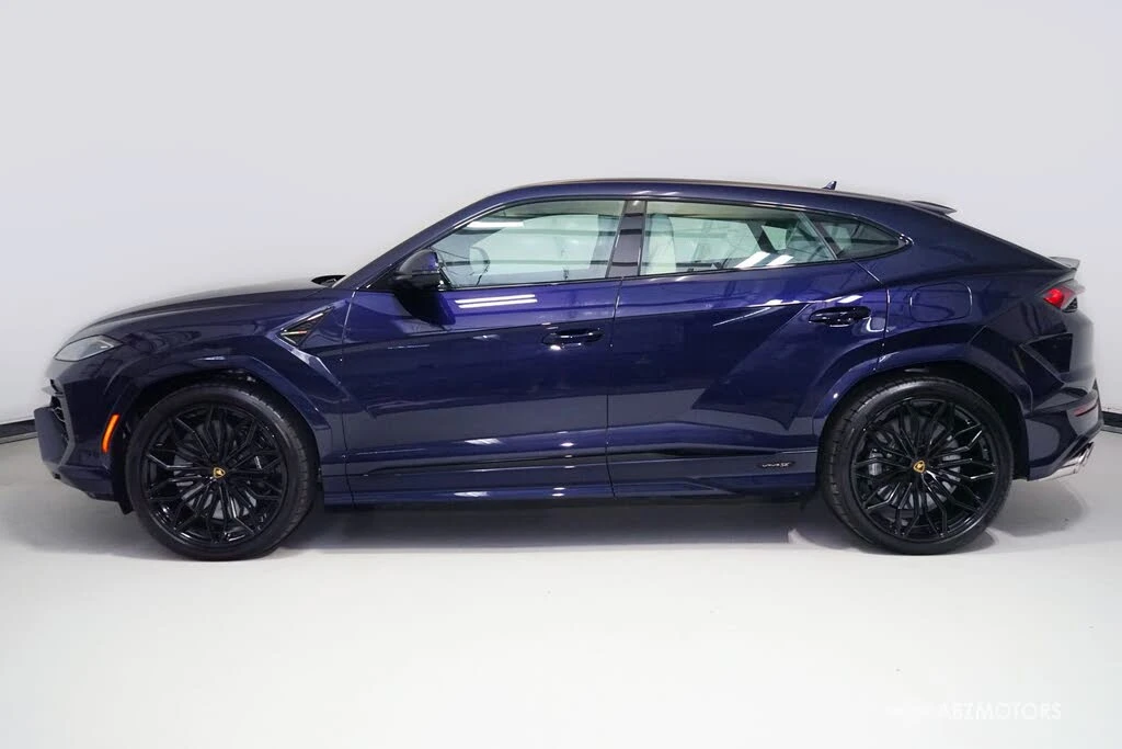 2025 Lamborghini Urus SE - Image 5 of 31