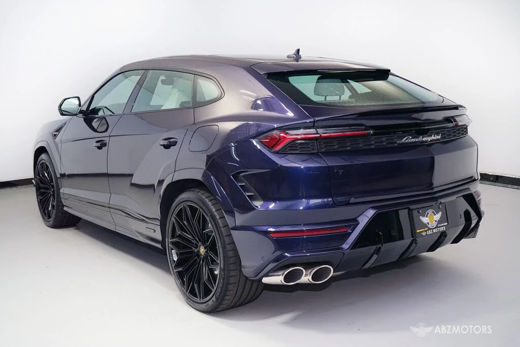 2025 Lamborghini Urus SE - Image 7 of 31