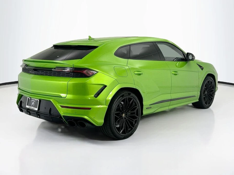 2025 Lamborghini Urus SE - Image 5 of 31