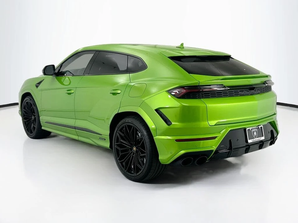 2025 Lamborghini Urus SE - Image 7 of 31