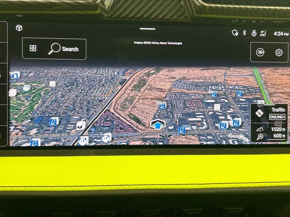 2025 Lamborghini Urus SE - Image 14 of 31