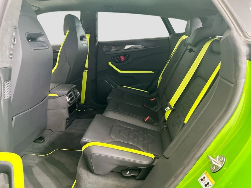 2025 Lamborghini Urus SE - Image 20 of 31