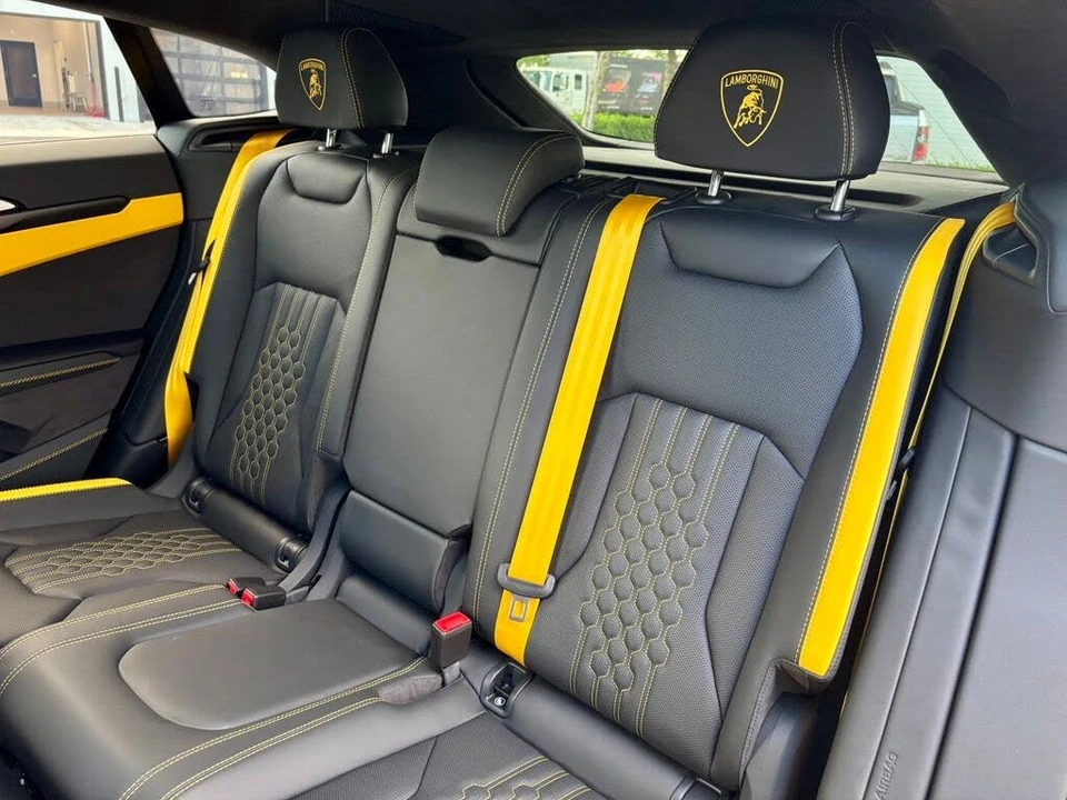 2025 Lamborghini Urus SE - Image 20 of 31
