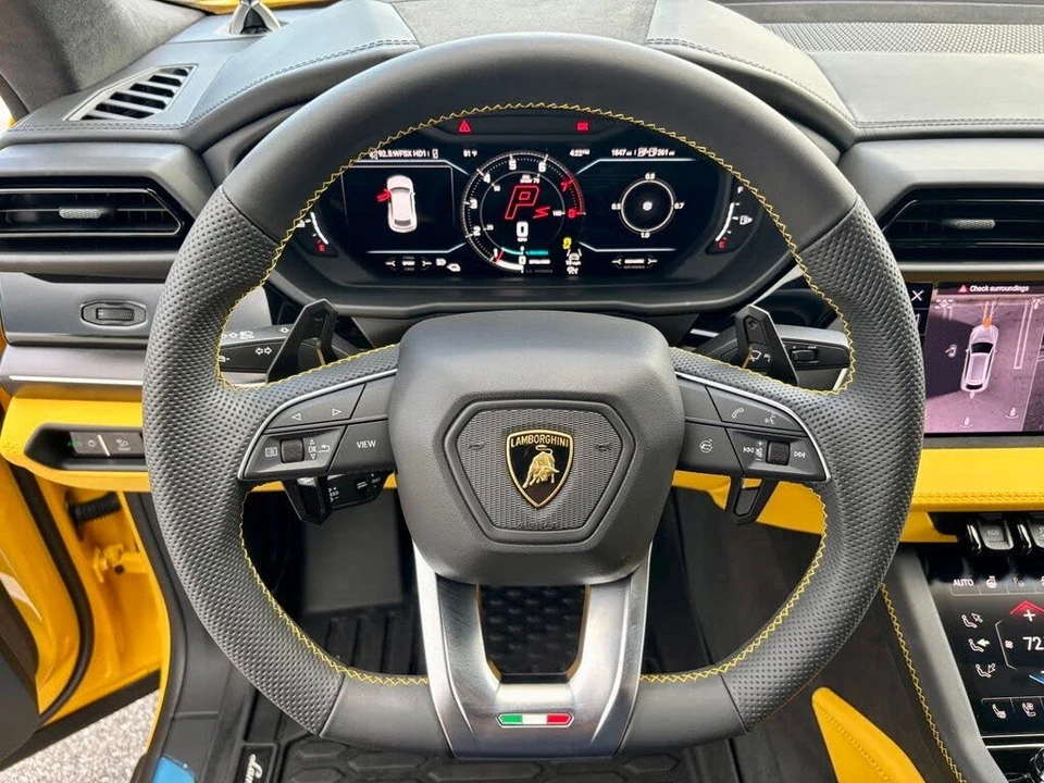 2025 Lamborghini Urus SE - Image 11 of 31
