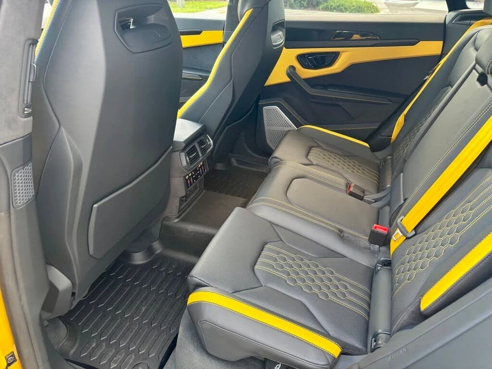2025 Lamborghini Urus SE - Image 19 of 31