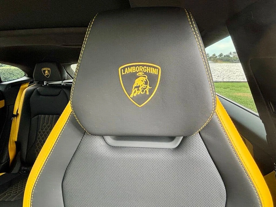2025 Lamborghini Urus SE - Image 30 of 31