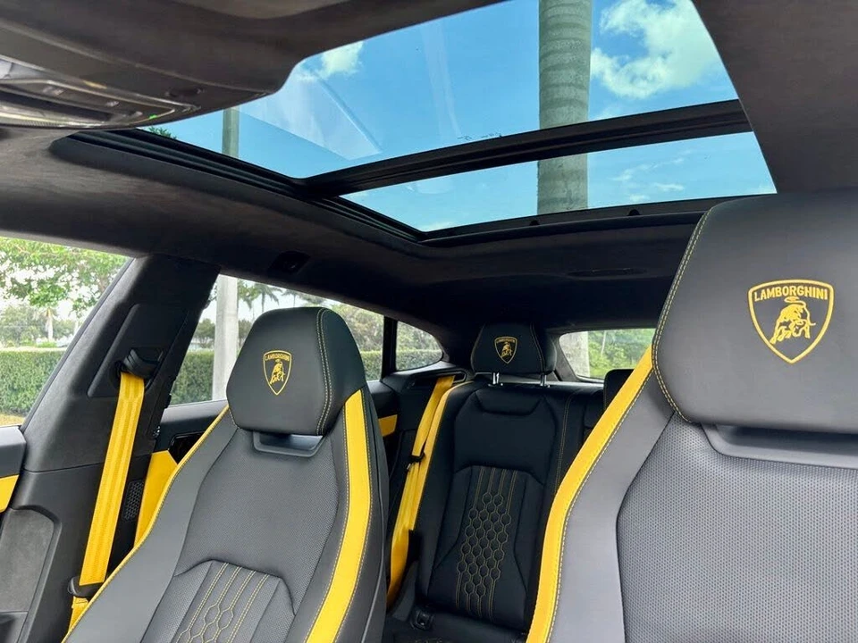 2025 Lamborghini Urus SE - Image 31 of 31