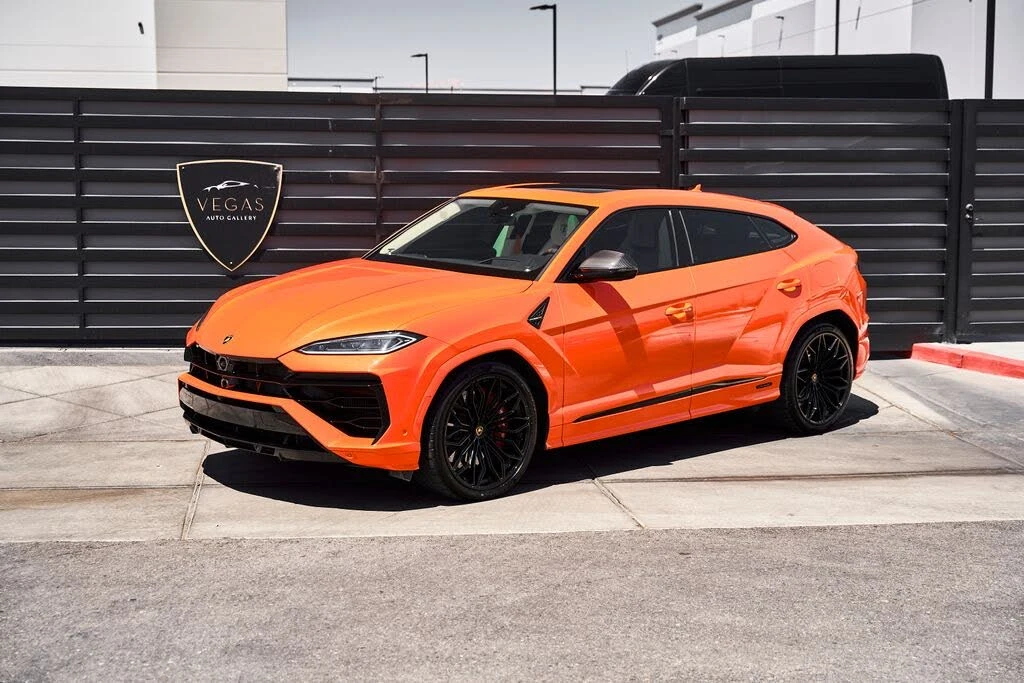 2025 Lamborghini Urus SE - Image 5 of 31