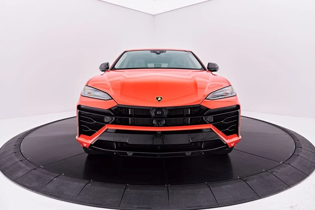 2025 Lamborghini Urus SE - Image 25 of 31
