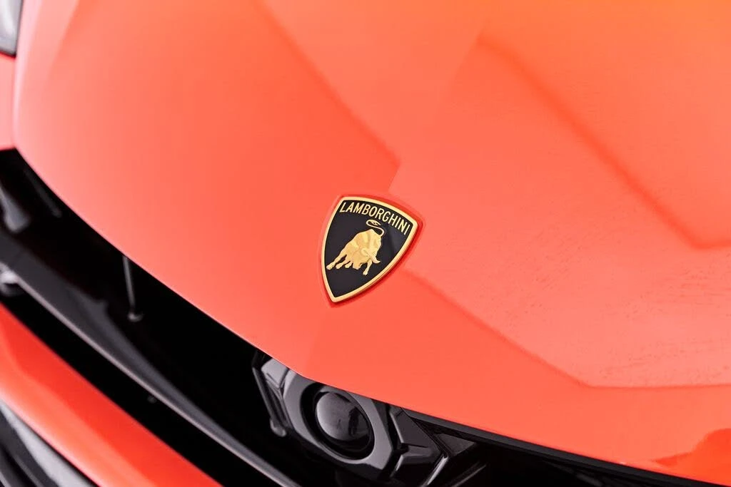 2025 Lamborghini Urus SE - Image 27 of 31