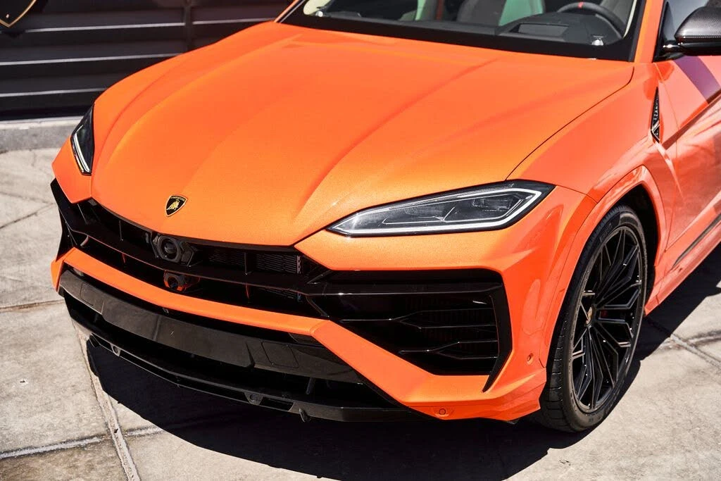 2025 Lamborghini Urus SE - Image 6 of 31
