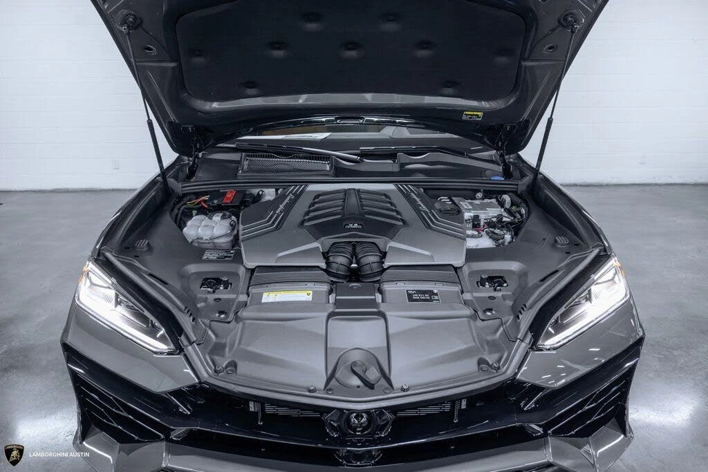 2025 Lamborghini Urus SE - Image 4 of 31
