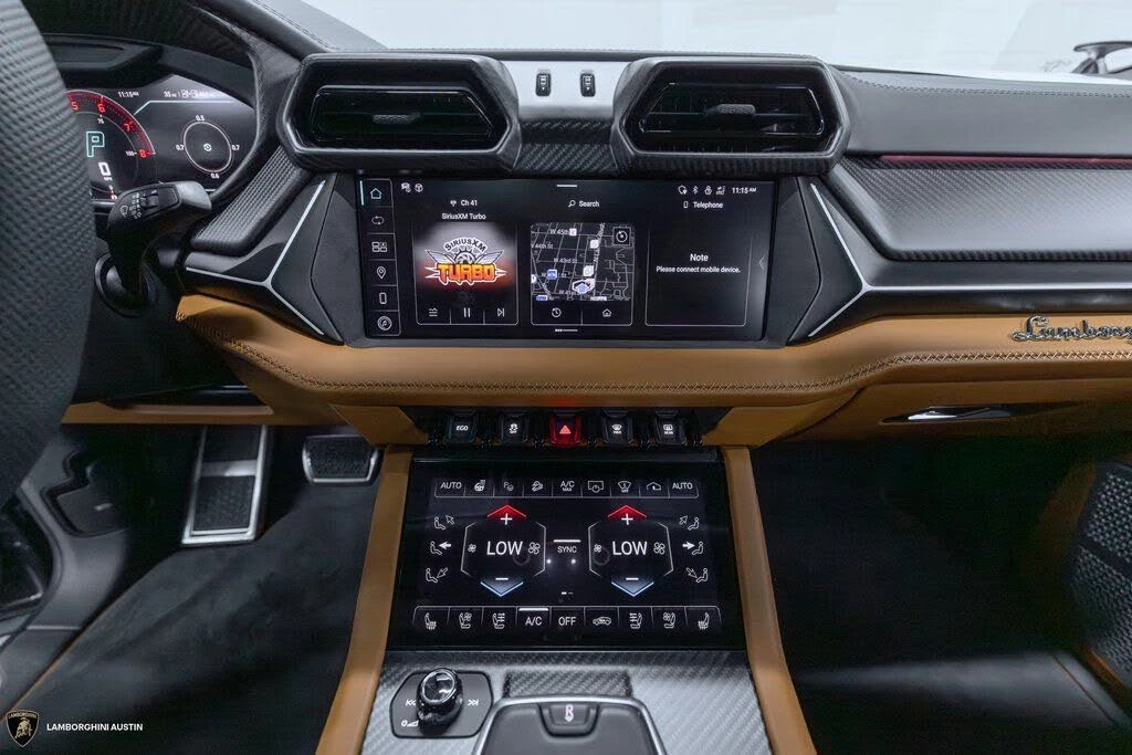 2025 Lamborghini Urus SE - Image 31 of 31