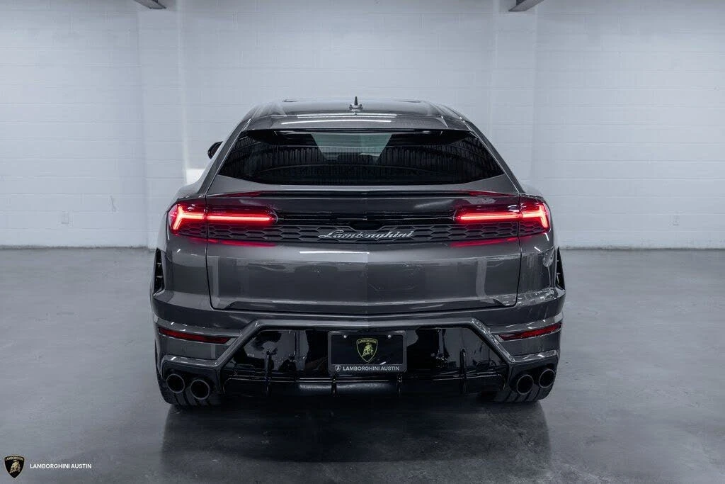 2025 Lamborghini Urus SE - Image 12 of 31