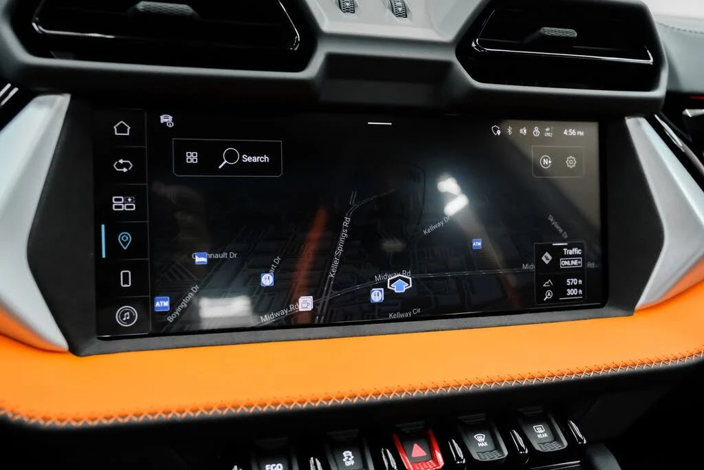 2025 Lamborghini Urus SE - Image 19 of 31