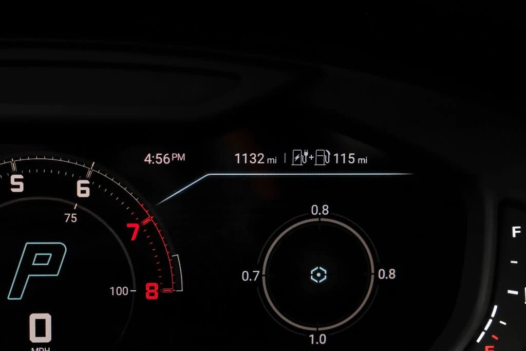 2025 Lamborghini Urus SE - Image 17 of 31