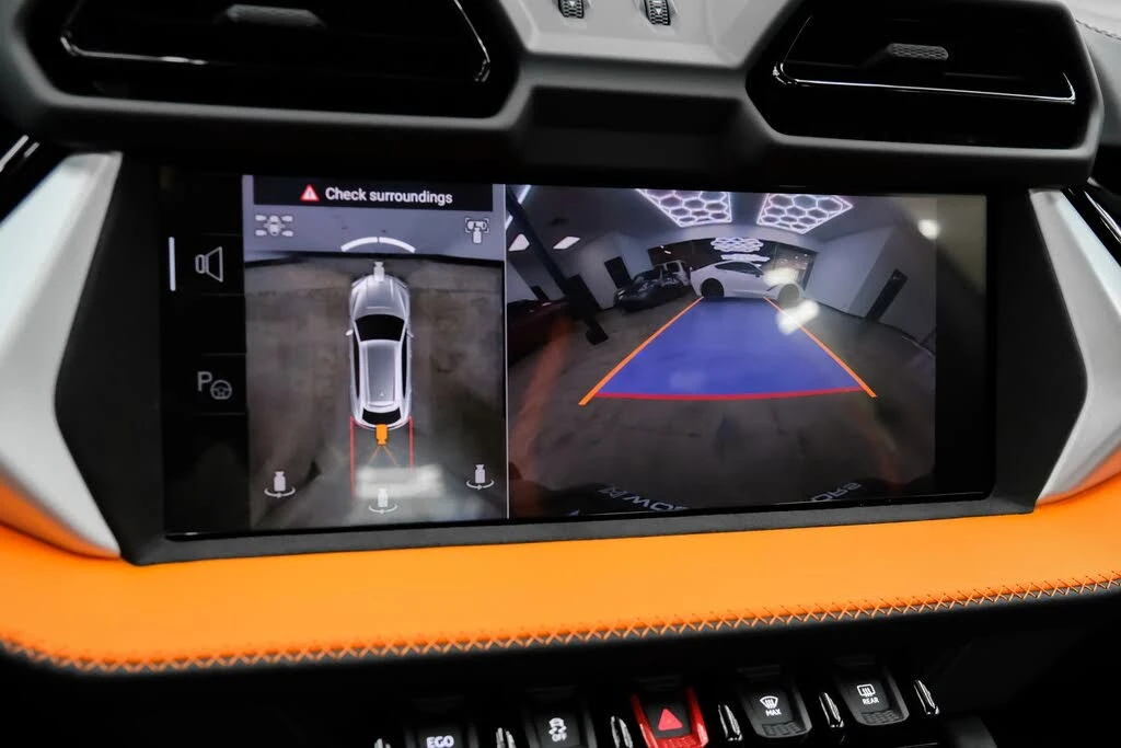 2025 Lamborghini Urus SE - Image 20 of 31